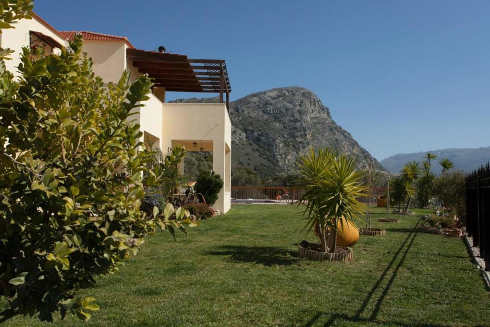 Louloudis Villa Spílion 외부 사진